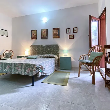Casa Pavoncella Sarda Hébergement de vacances Funtana Meiga